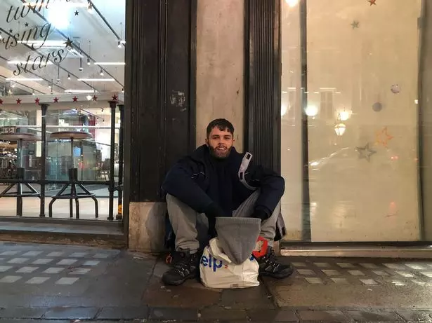 不要以為貧窮是因為懶惰,他的親身經歷告訴你:窮意味著毫無選擇~