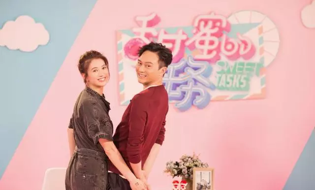 謝娜離開《妻旅》妻子團飆淚送別,章子怡對她的評價一針見血!