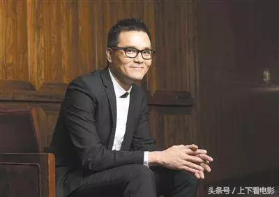 受恬妞前夫萬梓良之託,劉德華待他如親弟弟,捧他十幾年,終於把他捧成了影帝!