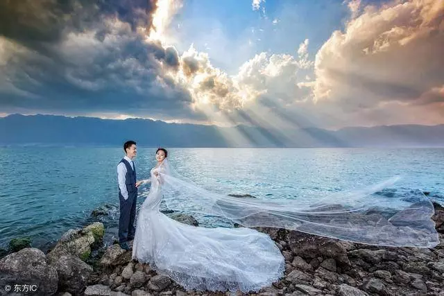 離婚吧,收拾東西帶著你媽離開這個家,你們一家人好好過日子去吧