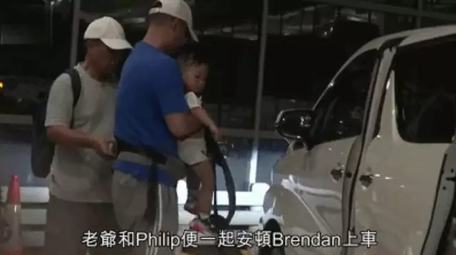 胡杏兒全家出遊泰國,夫家全程小心「伺候」,祖孫三代同框超有愛~~~