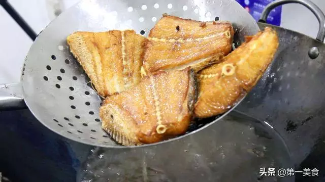 魚肉新吃法,簡單上鍋一燉一燜,鮮嫩又入味,絕對家常頭牌菜