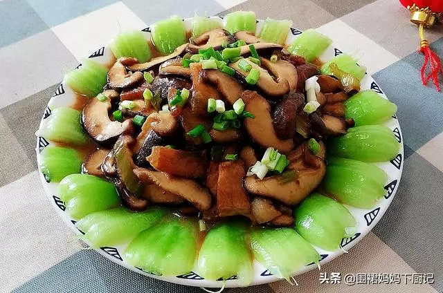 晚上吃啥?推薦10道家常小炒,葷素搭配、營養好吃,關鍵是省事