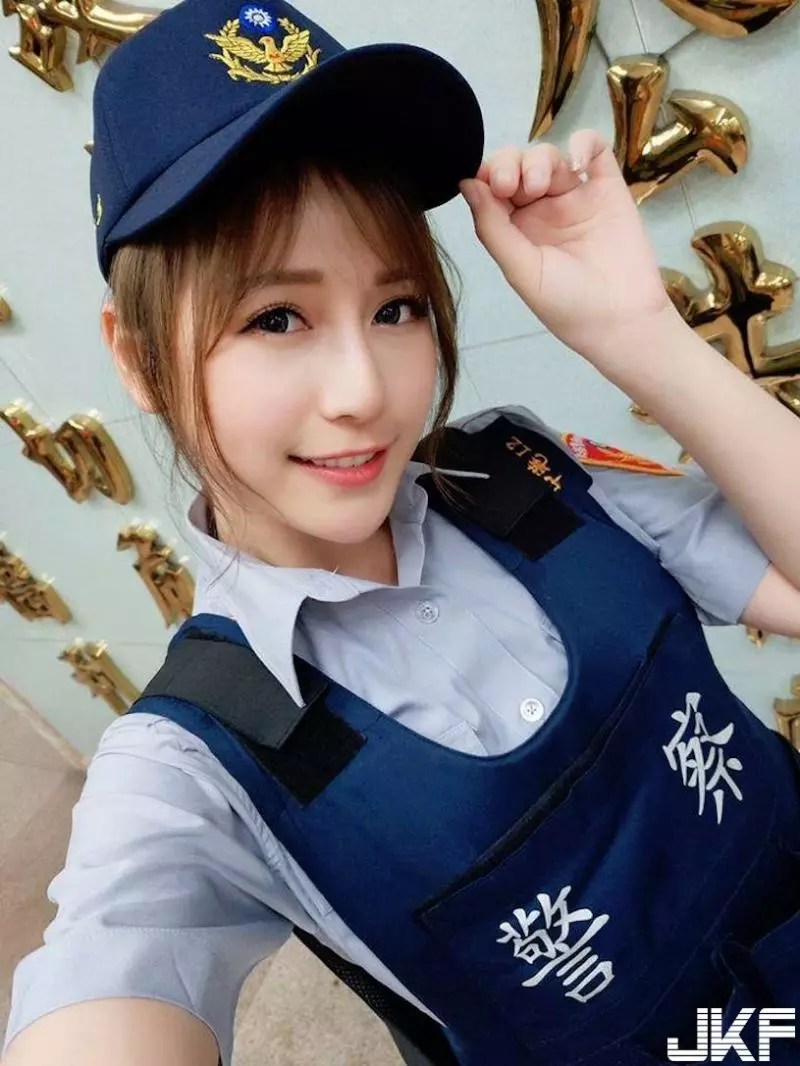 超讚!網瘋傳「正妹護士」迷人的超高顏值讓人想排隊掛號了…