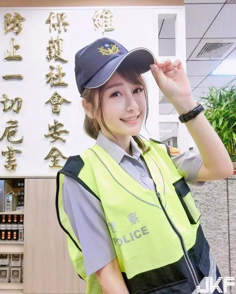 超讚!網瘋傳「正妹護士」迷人的超高顏值讓人想排隊掛號了…