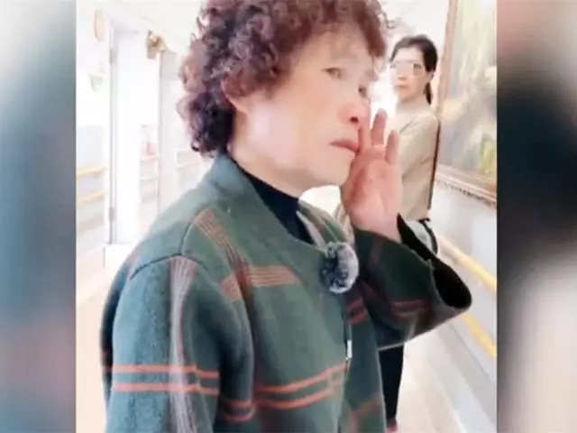 婆婆得知兒媳「順轉剖」,站在產房門口是這樣的反應,淚目感動