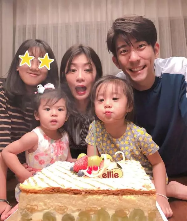 有一種「整容」叫波妞長大了,五官長開很驚豔,大眼睛比咘咘還好看