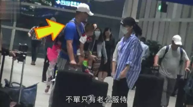 胡杏兒全家出遊泰國,夫家全程小心「伺候」,祖孫三代同框超有愛