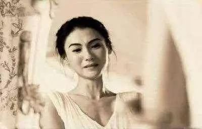 張柏芝的老爸,曾嗜賭成性一些為人不知的故事!