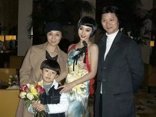 「范冰冰」阻止媽媽墮胎硬要弟弟,竟然有那麼大的心機在裡面!!這個女人太可怕了!