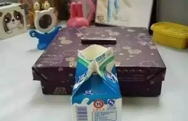 優酪乳盒屯起來,用剪子剪一刀,家裡瞬間多出9樣神器,全家人都用得上,太厲害了