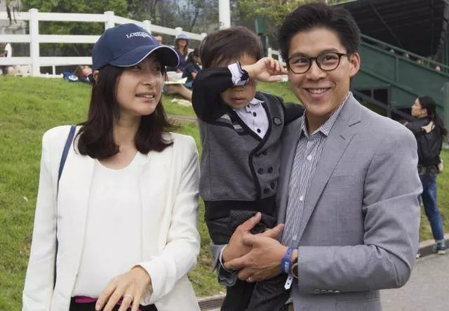 富二代霍啟剛:看了前任現狀,再看現任妻子,差距真是天差地別!