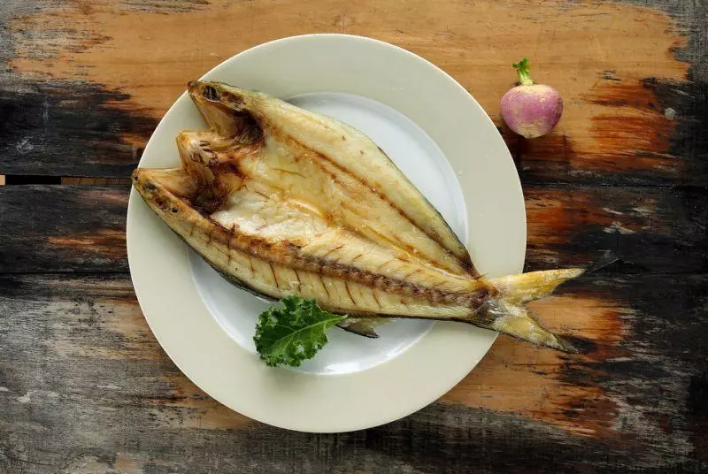 來去魚塭住一晚!難忘午仔魚一夜乾的滋味 二代養魚人家吳國振