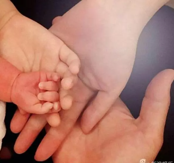 你對自己兒子嚴格要求,對我兒子縱容,你對他終究不是真心的