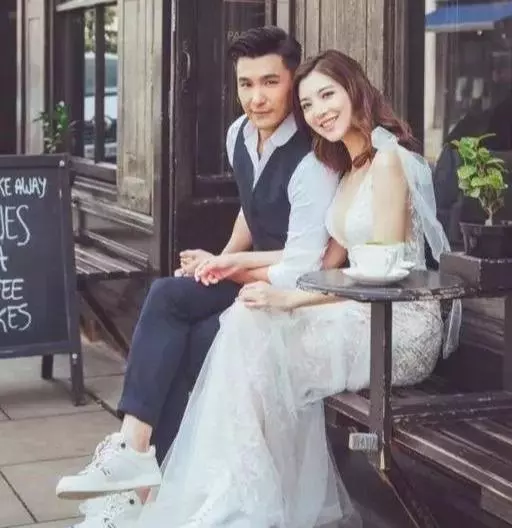 恭喜恭喜!42歲TVB視帝正式升級做爸爸:港姐老婆順利誕下愛女