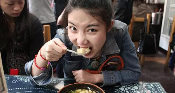 別讓女友「餓到」 研究:她越餓 情緒易失控 | 中國報 China Press