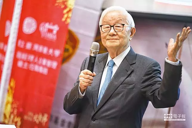 郭董「老來從政」!張忠謀回應說……