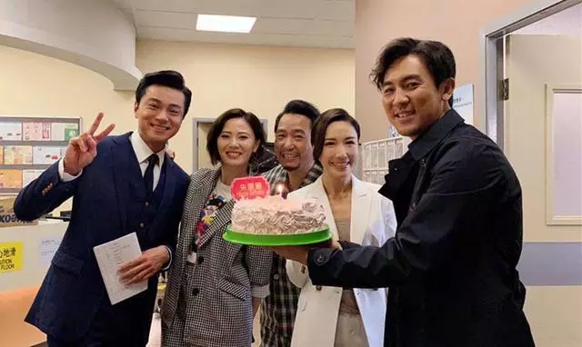 黃心穎連累TVB眾星,4部電視劇1部綜藝,2位TVB演員忍不住爆粗!