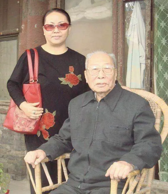 中國真正的富二代,哥哥是清朝皇帝,奶奶是慈禧,並且活到了2015年