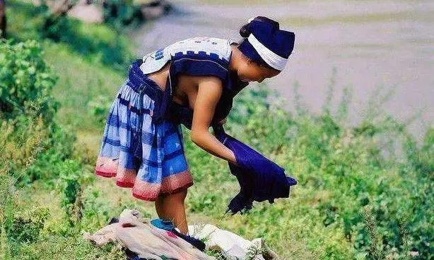 男子因為一張旅遊簡介「興」致勃勃的去朝聖,沒想到到了當地立刻崩潰!