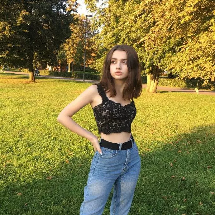 這個樣子才14歲?!顛倒科學的俄羅斯小女孩,讓所有大人都開始有犯罪的衝動?!