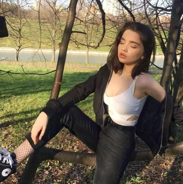 這個樣子才14歲?!顛倒科學的俄羅斯小女孩,讓所有大人都開始有犯罪的衝動?!