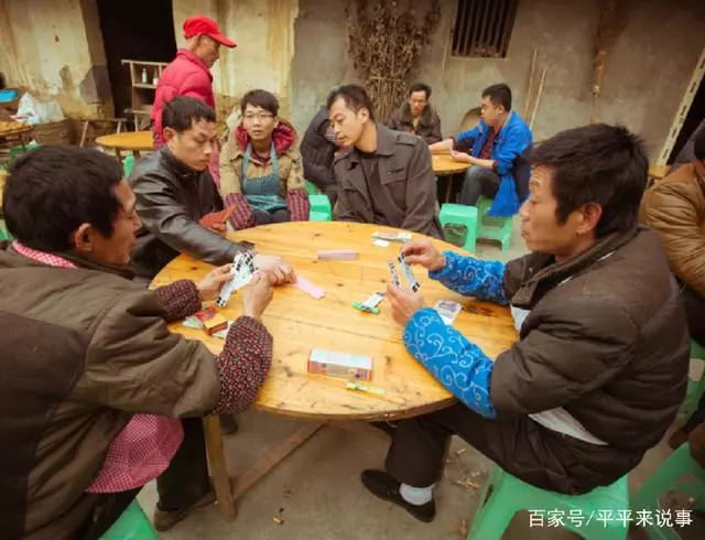 女子懷著孕嫁給丈夫,孩子生下來後,女子卻給了丈夫30萬