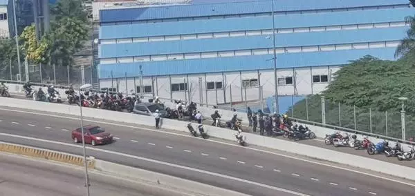 關卡摩哆專用道車禍 司機誤闖 撞傷騎士