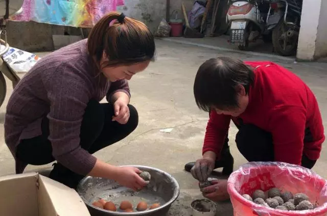 第一次去男友家,他家人待我很好,吃完飯後,我果斷提出分手