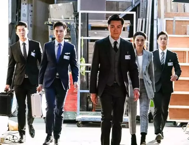 黃心穎打破演藝界的記錄,不僅拖累4影視1綜藝,還以一人之力拖垮4名男藝人
