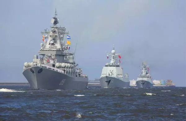 海軍節到來!大批殲-15艦載機掛彈飛行:除了震撼還是震撼