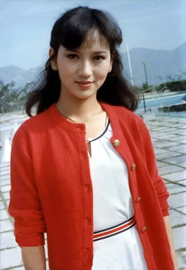 朱茵:這是我的17歲,趙雅芝:這是我17歲,蔡少芬:麻煩讓讓