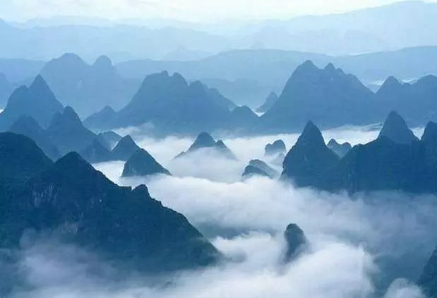 人,一定要懂得轉彎,該得到的不要錯過,該失去的,灑脫地放棄!