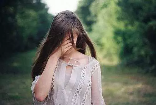 二婚嫁大15歲老公,他死後我被繼子趕出來,沒到兩月卻求我回去