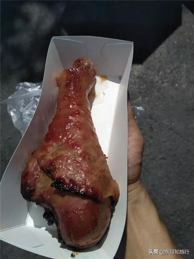 在上海迪士尼樂園玩一周,光吃飯就能讓你破產,你信嗎?