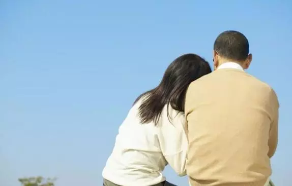 娶了個賢惠的二婚老婆,大家都說我有福氣,得知她一醜事我崩潰