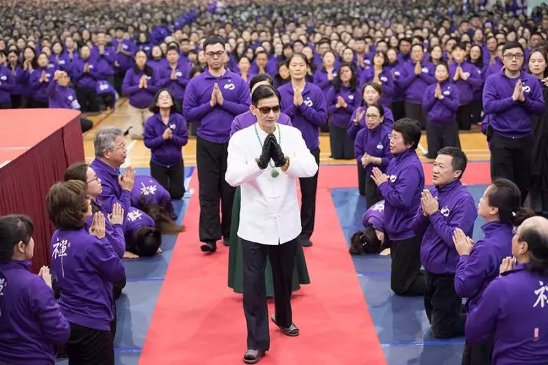 深入紫衣教!勇哥揭「每月2000信妙禪」恐怖經歷 一說退教…師兄姐包圍嚇爛