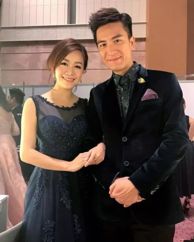 被曝和馬國明是假情侶,港媒早已預告黃心穎是靠他才在TVB上位!