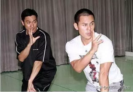 只為報一飯之恩,15年他對周星馳不離不棄,劉德華都想拜他為師!