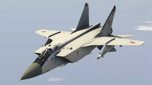全球唯一不鏽鋼戰機重獲新生,速度超越3倍音速,成美軍難纏對手