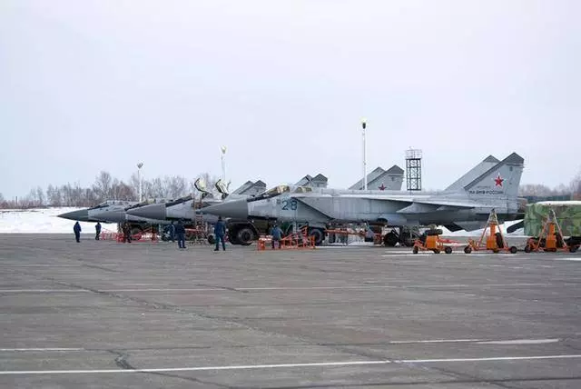 全球唯一不鏽鋼戰機重獲新生,速度超越3倍音速,成美軍難纏對手