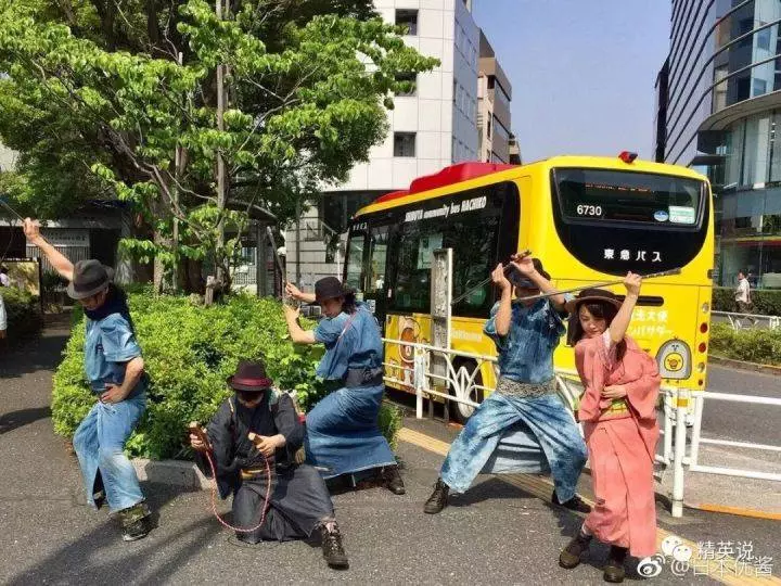 中國人在日本被罵不文明,這個中國姑娘做了一件事撿回我們的尊嚴