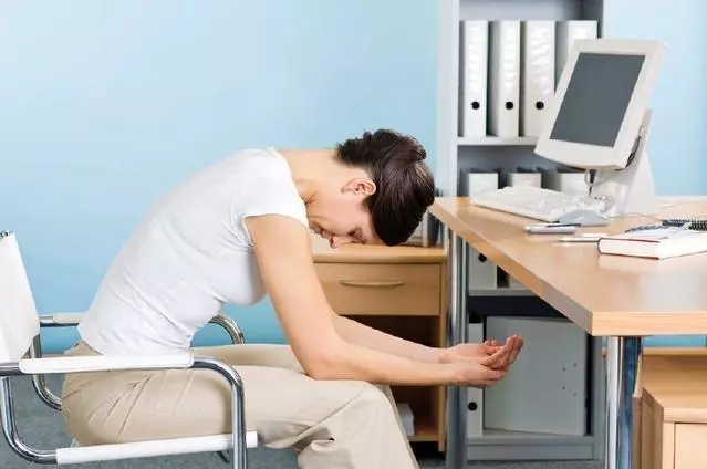 為什麼女人的腰上容易產生贅肉?這個肥胖的「根源」你了解過嗎?