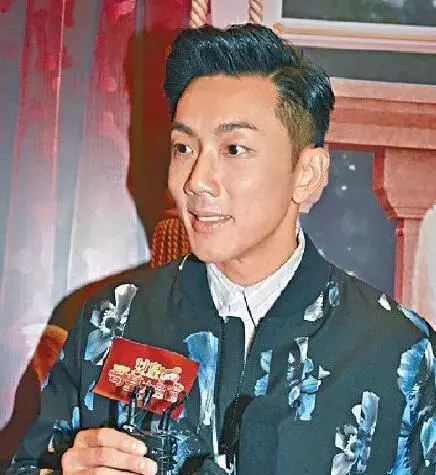 原來許志安這麼爽快開記者會認錯,是想隱瞞更多的真相 !