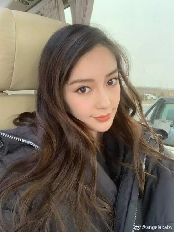 致敬鞏俐失敗?Angelababy近照曝光…網嚇壞:外星人出現??