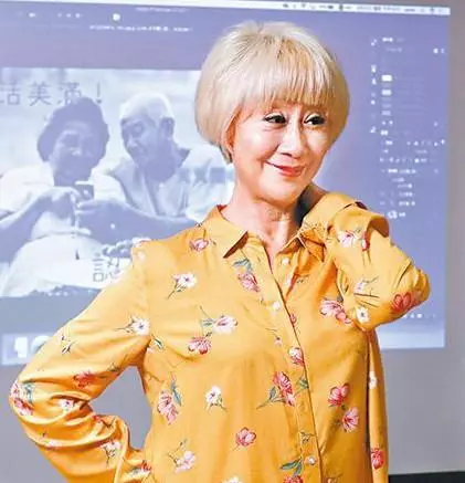 67歲前TVB御用媽媽,她送出700萬嫁妝讓女兒風光嫁人!