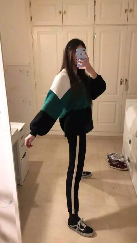 少女PO出「超細鳥仔腳」自拍瞬間飆破4萬讚!網友嚇壞留言她笑噴:「你們再看清楚一點XD」!