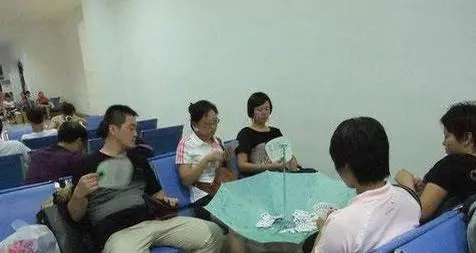 32張超爆笑圖片讓我下巴掉地上了!尤其是第7張真的太猛....我下次打牌也要用!
