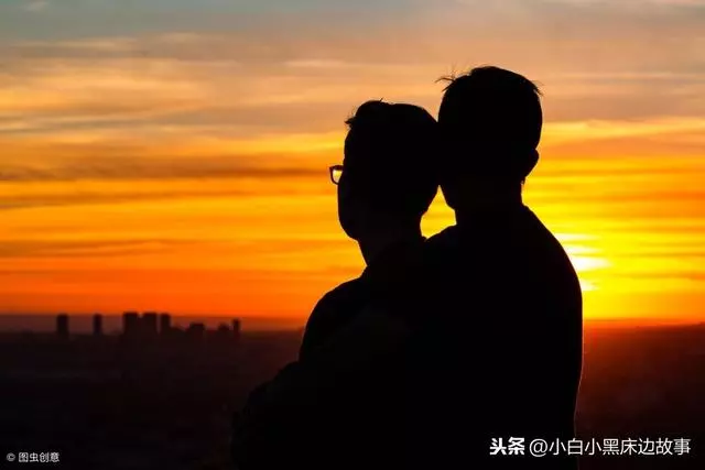 弟弟結婚一年後我才知道,回家看到弟媳我落淚,臨走時留下10萬