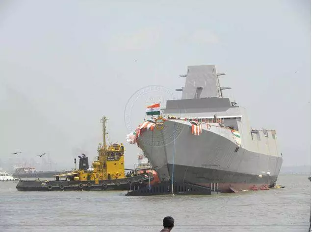 中國海上閱艦式拉開序幕,近鄰印度派出2艘巨艦,來頭著實不小